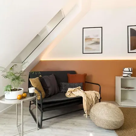 Palace Quarter 1 Peaceful Modern Floor Apartament