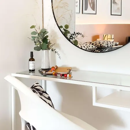 Apartament Palace Quarter 1 Peaceful Modern Floor