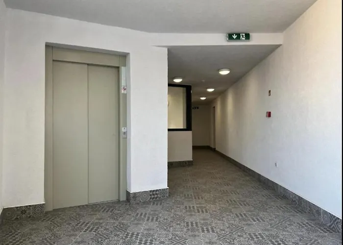 Palace Quarter 1 Peaceful Modern Floor * Budapest