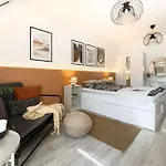 Palace Quarter 1 Peaceful Modern Floor Apartamento Budapest