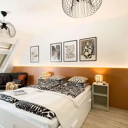 Palace Quarter 1 Peaceful Modern Floor Apartament